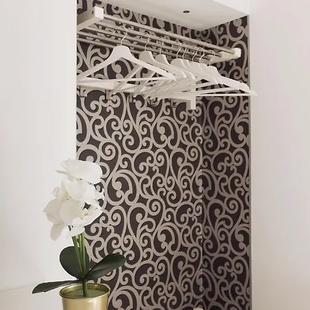 Oda ve Kahvaltı Calafatari Siraküza